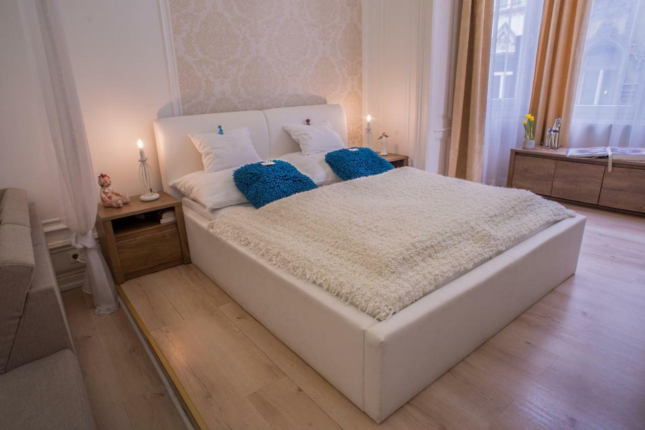 Bella Delux Apartment Budapest Bagian luar foto